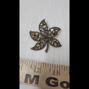 Vintage Avon Leaf Rhinestones Brooch B2